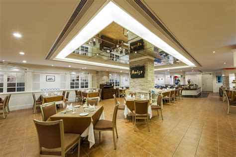 hotel riviera macau|RIVIERA HOTEL .